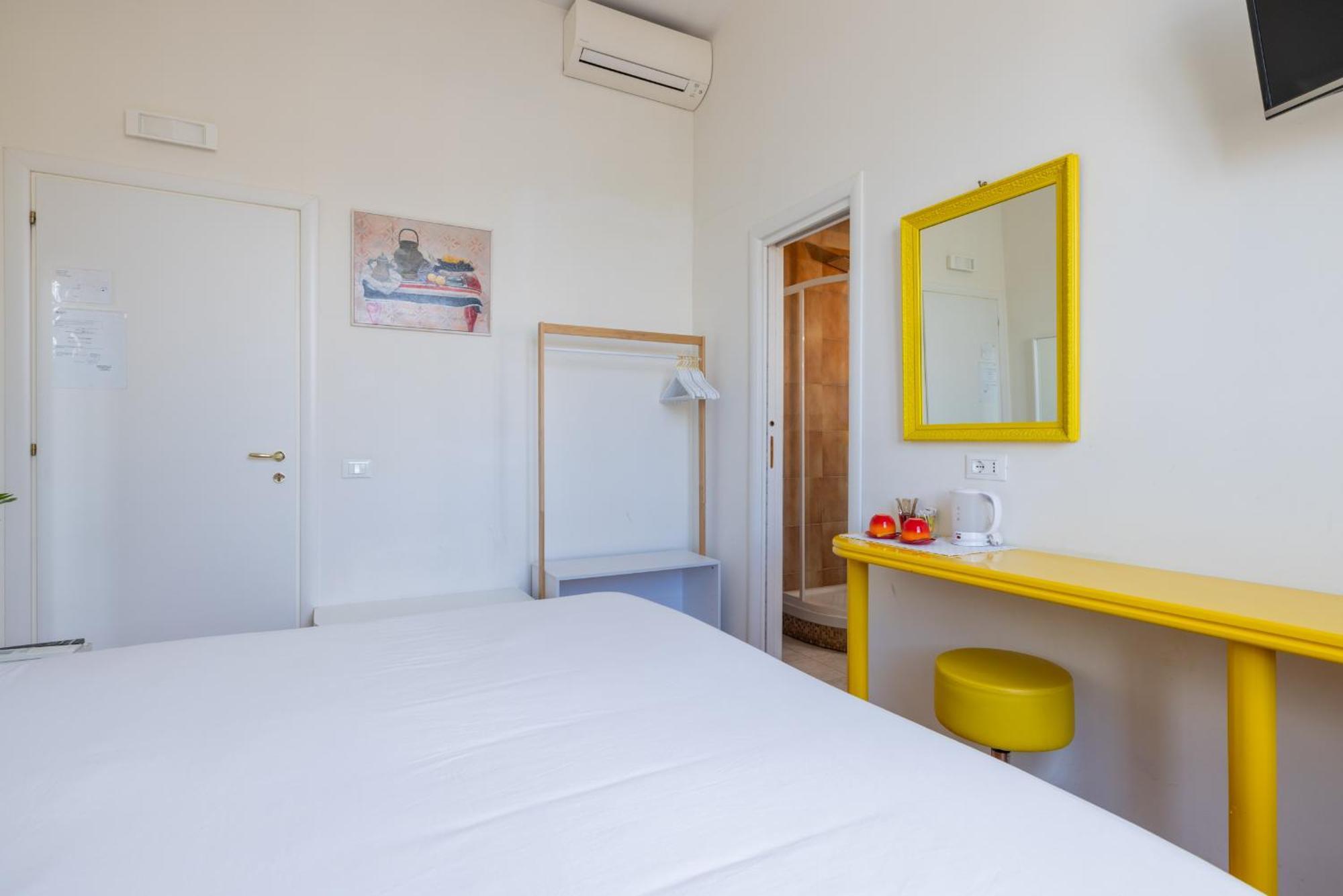 Temple View Fcollection Superior Relais